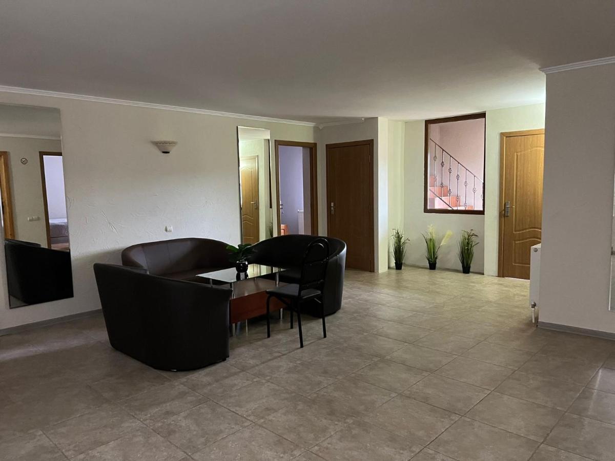 Pensiunea Lu' Movila Durau Esterno foto